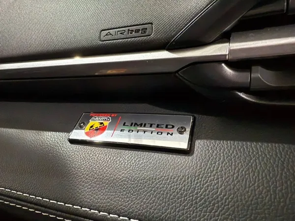 FIAT Fastback 1.3 TURBO 270 LIMITED EDITION FIAT Fastback 1.3 TURBO 270 LIMITED EDITION