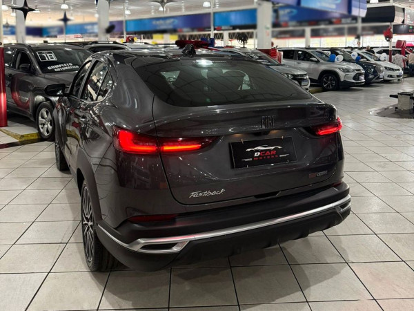 FIAT Fastback 1.3 TURBO 270 LIMITED EDITION FIAT Fastback 1.3 TURBO 270 LIMITED EDITION