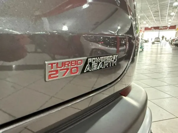 FIAT Fastback 1.3 TURBO 270 LIMITED EDITION FIAT Fastback 1.3 TURBO 270 LIMITED EDITION