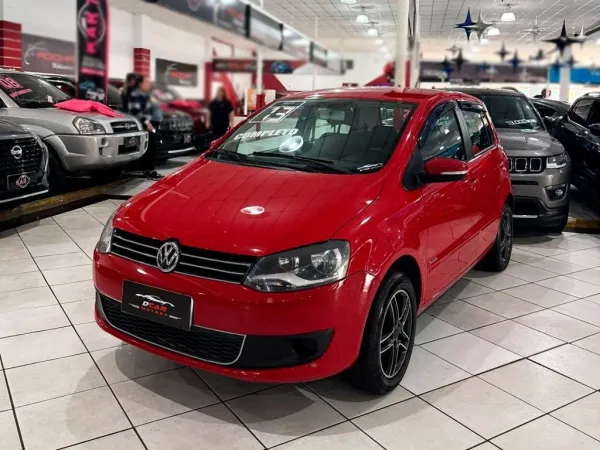 VOLKSWAGEN Fox 1.6 MI 8V VOLKSWAGEN Fox 1.6 MI 8V
