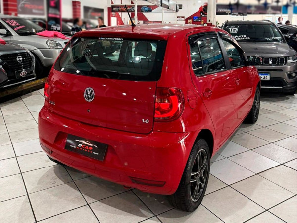 VOLKSWAGEN Fox 1.6 MI 8V VOLKSWAGEN Fox 1.6 MI 8V