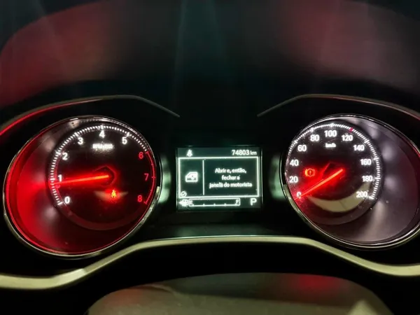 CHEVROLET ONIX 1.0 TURBO PLUS LTZ CHEVROLET ONIX 1.0 TURBO PLUS LTZ