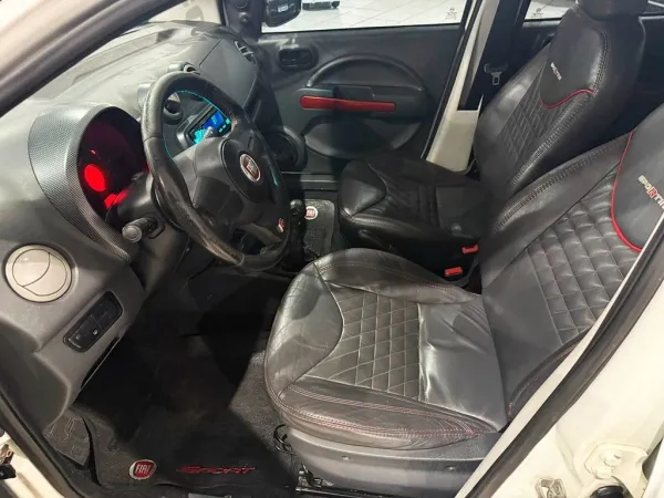 FIAT Uno 1.4 SPORTING 8V FIAT Uno 1.4 SPORTING 8V