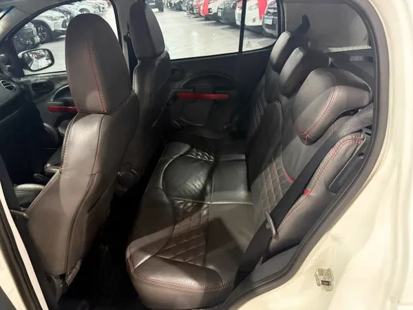 FIAT Uno 1.4 SPORTING 8V FIAT Uno 1.4 SPORTING 8V