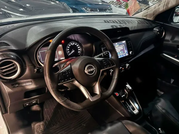 NISSAN Kicks 1.6 16V ADVANCE NISSAN Kicks 1.6 16V ADVANCE