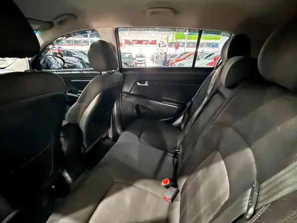 KIA Sportage 2.0 LX 4X2 16V KIA Sportage 2.0 LX 4X2 16V