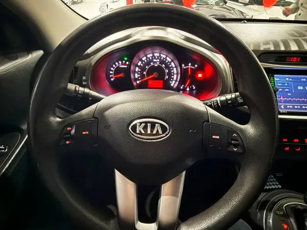 KIA Sportage 2.0 LX 4X2 16V KIA Sportage 2.0 LX 4X2 16V