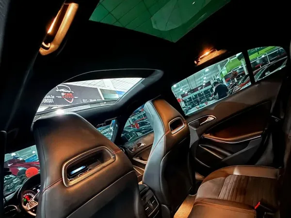 MERCEDES-BENZ GLA 250 2.0 CGI SPORT 7G-DCT MERCEDES-BENZ GLA 250 2.0 CGI SPORT 7G-DCT