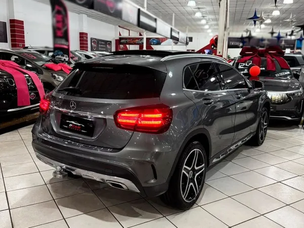 MERCEDES-BENZ GLA 250 2.0 CGI SPORT 7G-DCT MERCEDES-BENZ GLA 250 2.0 CGI SPORT 7G-DCT