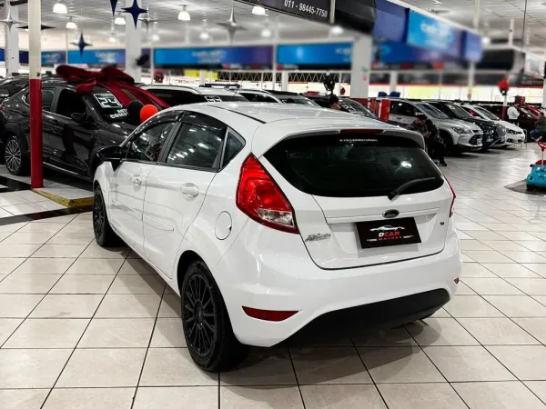 FORD FIESTA 1.6 SE HATCH 16V FORD FIESTA 1.6 SE HATCH 16V