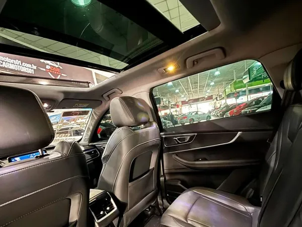 CHERY Tiggo 8 1.6 TGDI TXS MAX DRIVE DCT CHERY Tiggo 8 1.6 TGDI TXS MAX DRIVE DCT