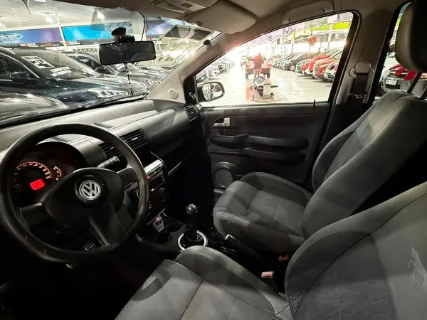 VOLKSWAGEN Crossfox 1.6 MI 8V VOLKSWAGEN Crossfox 1.6 MI 8V