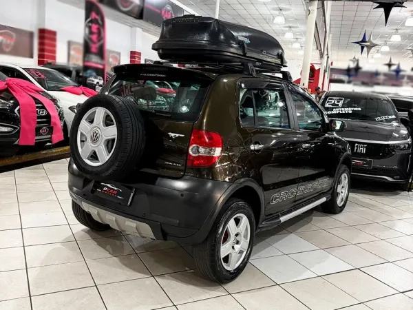 VOLKSWAGEN Crossfox 1.6 MI 8V VOLKSWAGEN Crossfox 1.6 MI 8V