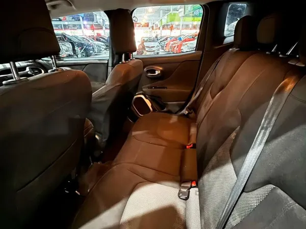 JEEP Renegade 1.8 16V SPORT JEEP Renegade 1.8 16V SPORT