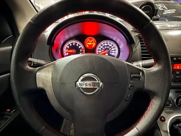 NISSAN Sentra 2.0 16V NISSAN Sentra 2.0 16V