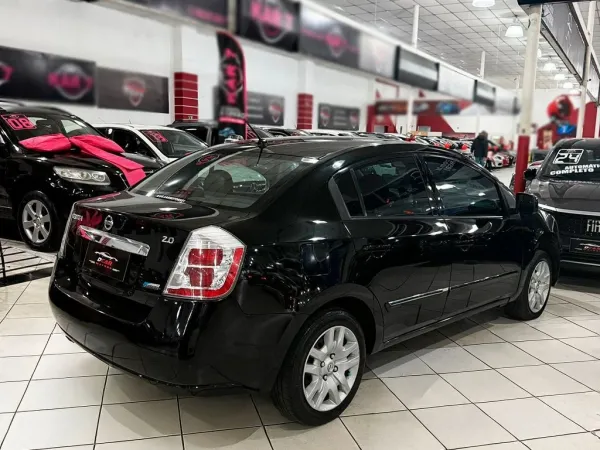 NISSAN Sentra 2.0 16V NISSAN Sentra 2.0 16V