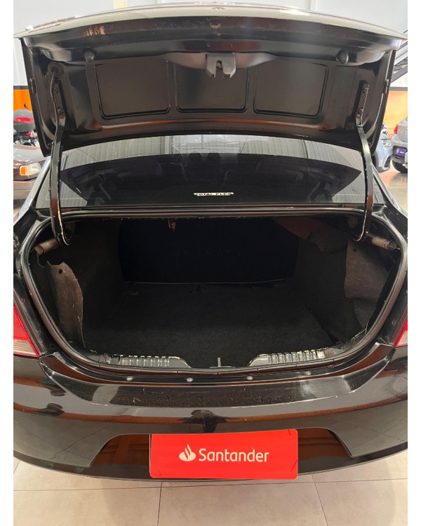 VOLKSWAGEN Voyage 1.0 4P FLEX