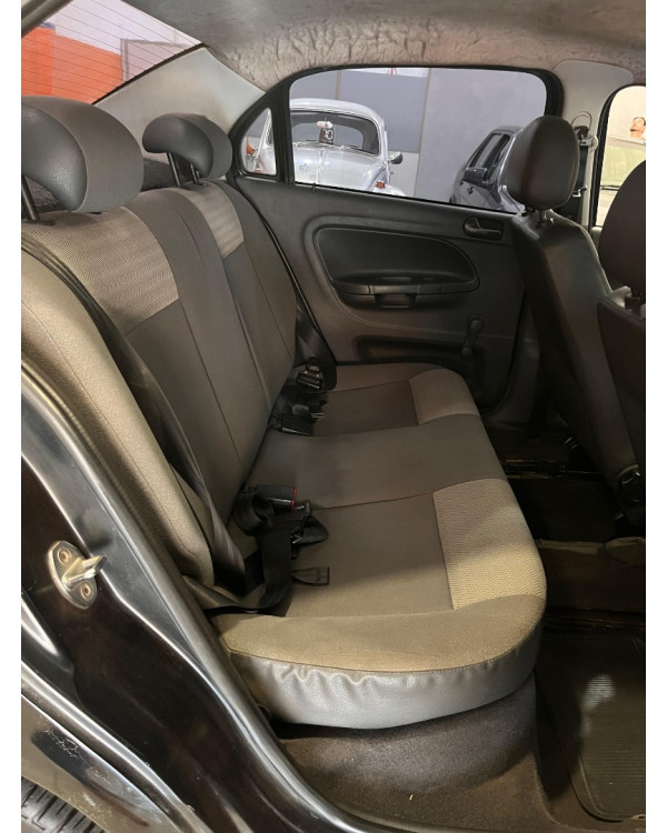 VOLKSWAGEN Voyage 1.0 4P FLEX