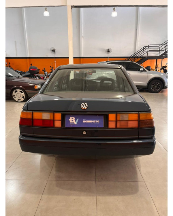 VOLKSWAGEN Santana 2.0 4P GL