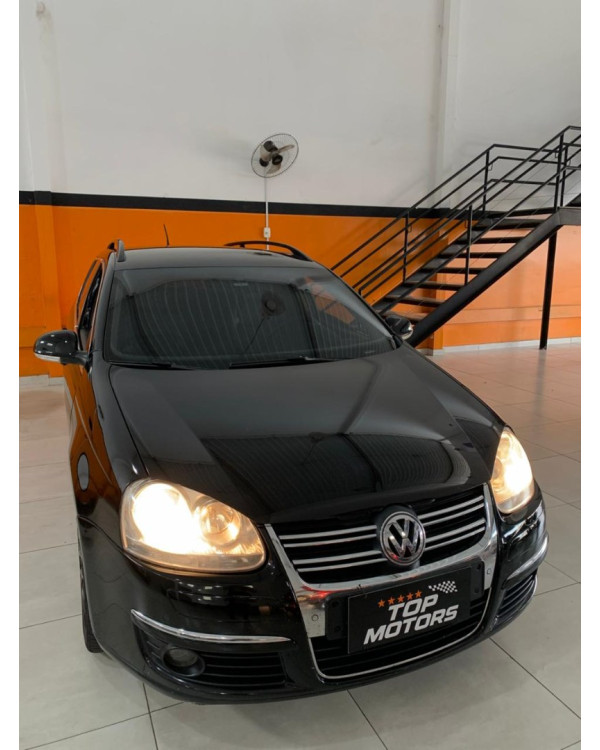 VOLKSWAGEN Jetta Variant 2.5 20V 4P 170 CV AUTOMÁTICO