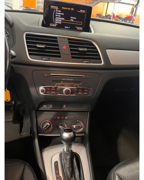 AUDI Q3 1.4 4P 35 TFSI BLACK S-TRONIC AUTOMÁTICO