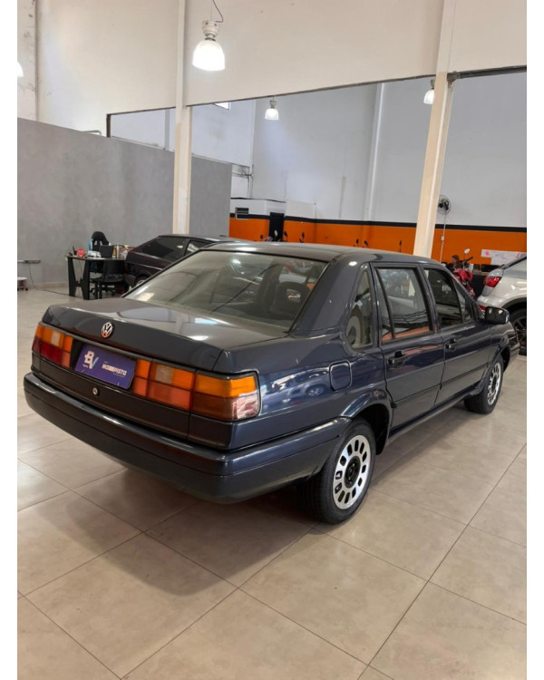 VOLKSWAGEN Santana 2.0 4P GL