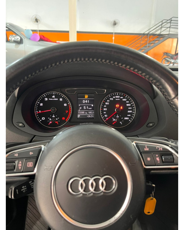 AUDI Q3 1.4 4P 35 TFSI BLACK S-TRONIC AUTOMÁTICO