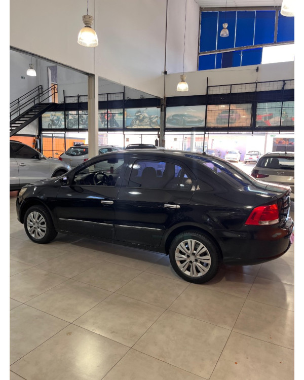 VOLKSWAGEN Voyage 1.0 4P FLEX