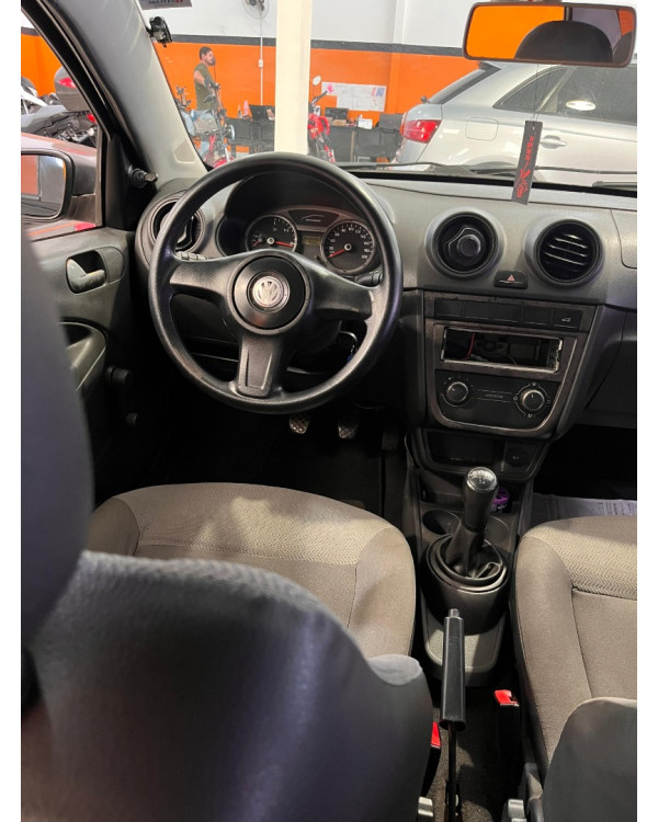 VOLKSWAGEN Voyage 1.0 4P FLEX