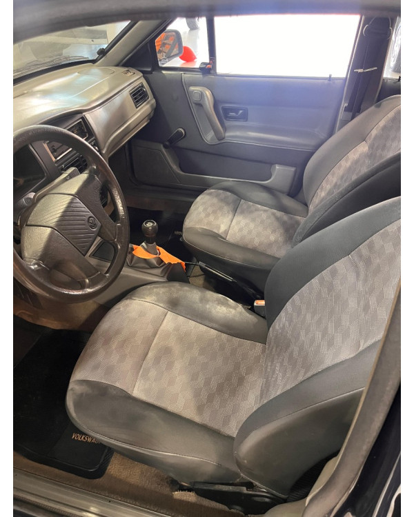 VOLKSWAGEN Santana 2.0 4P GL