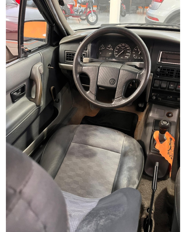 VOLKSWAGEN Santana 2.0 4P GL