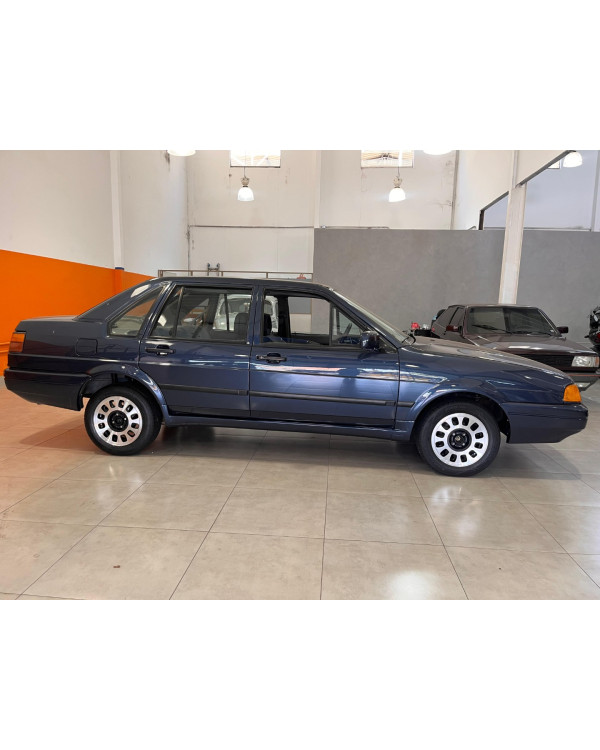 VOLKSWAGEN Santana 2.0 4P GL