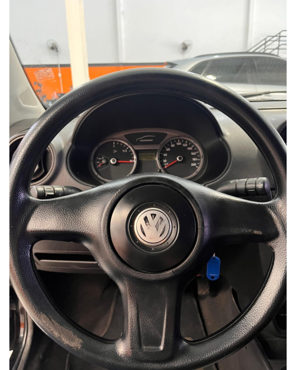 VOLKSWAGEN Voyage 1.0 4P FLEX