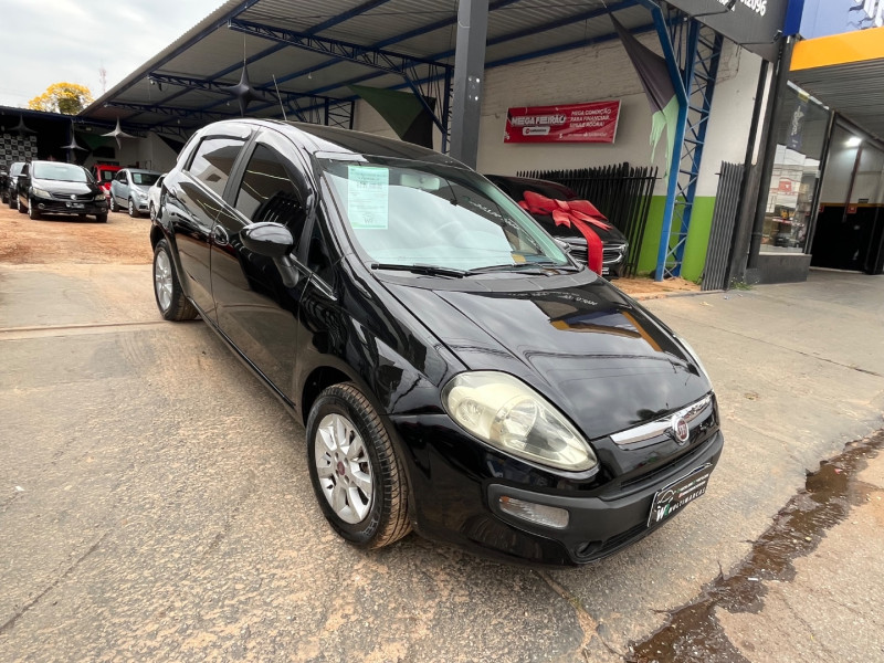 FIAT Punto 1.4 4P ATTRACTIVE FLEX