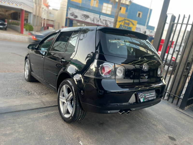 VOLKSWAGEN Golf 2.0 4P FLEX BLACK EDITION AUTOMÁTICO