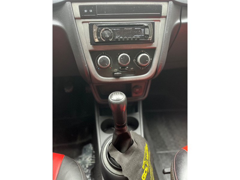 VOLKSWAGEN Gol 1.0 4P G5 FLEX