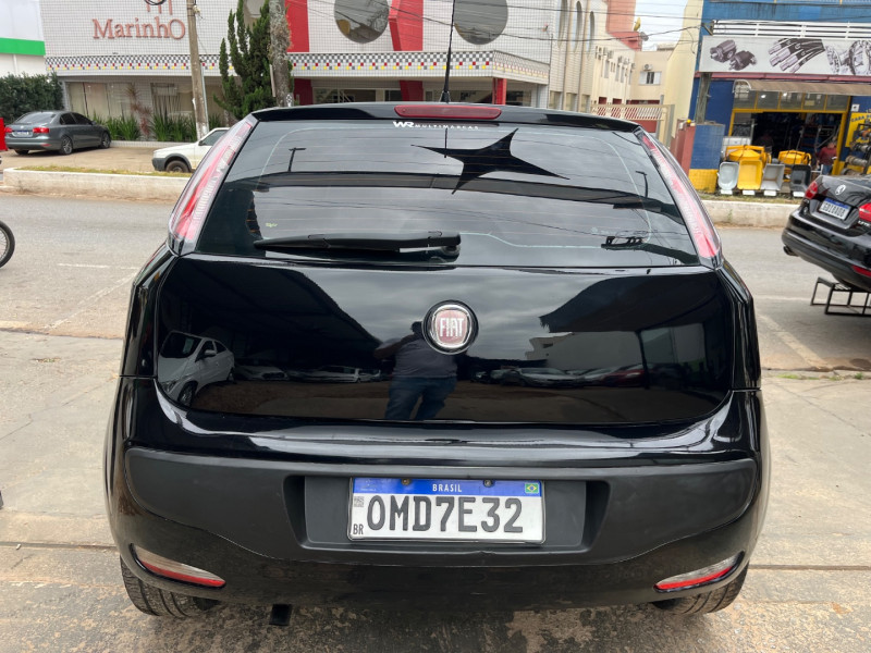 FIAT Punto 1.4 4P ATTRACTIVE FLEX