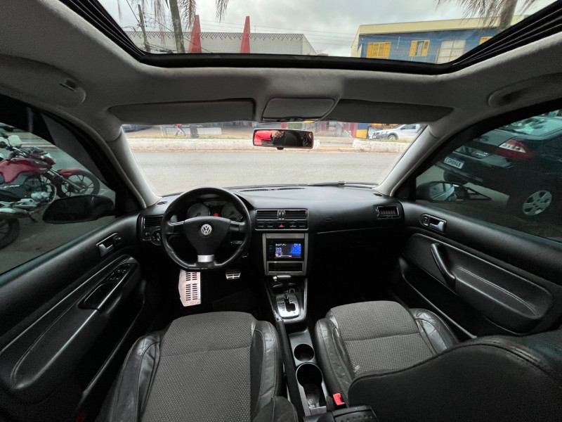 VOLKSWAGEN Golf 2.0 4P FLEX BLACK EDITION AUTOMÁTICO