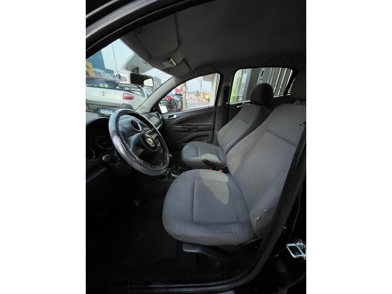 VOLKSWAGEN Gol 1.0 4P G5 FLEX