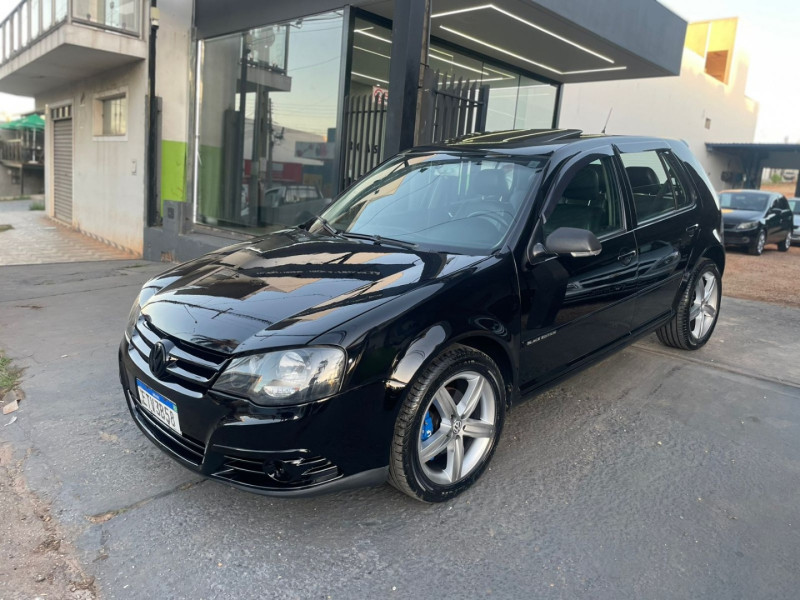VOLKSWAGEN Golf 2.0 4P FLEX BLACK EDITION AUTOMÁTICO