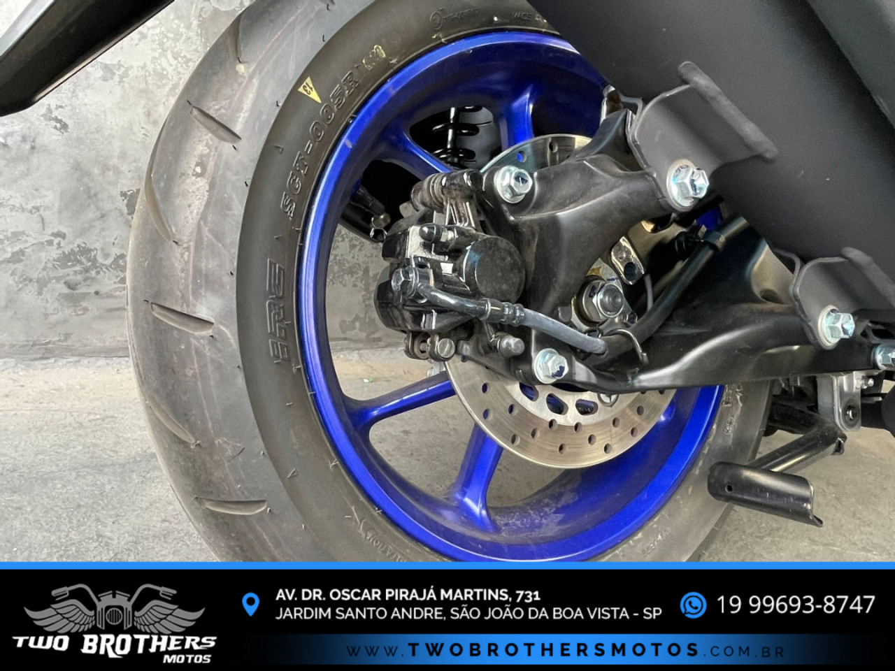 YAMAHA Aerox 160 ABS