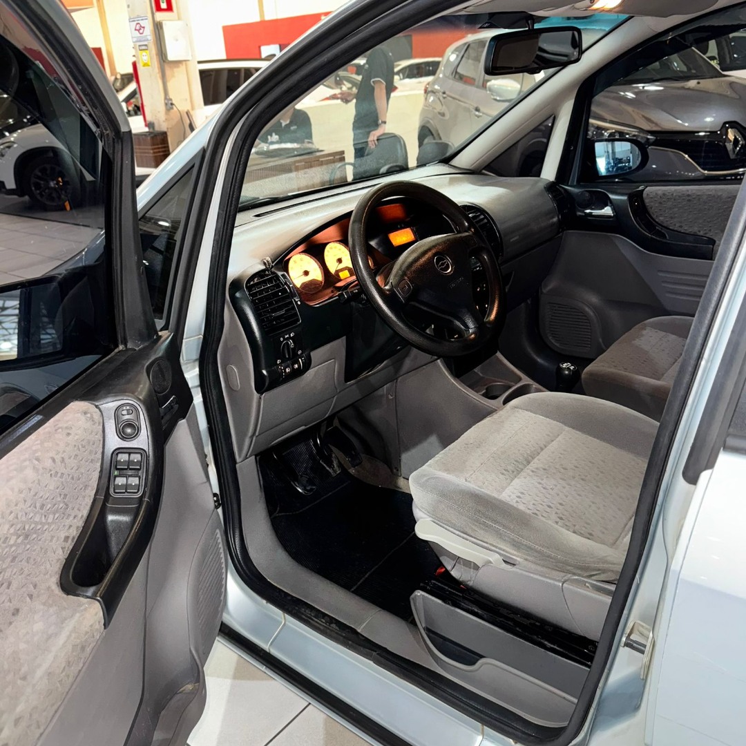 Zafira 2.0 4P FLEX ELEGANCE