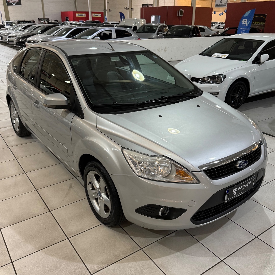 Focus Hatch 2.0 16V 4P GLX