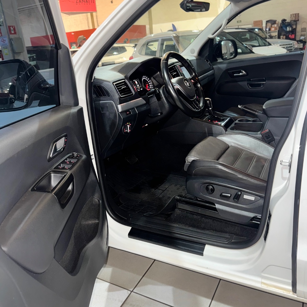 Amarok 3.0 V6 CABINE DUPLA 4X4 HIGHLINE TURBO INTERCOOLER AUTOMÁTICO