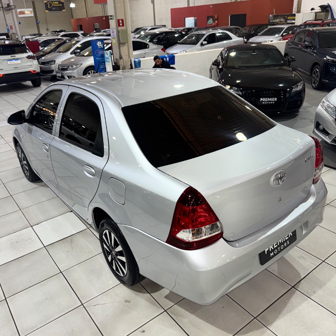 Etios Sedan 1.5 16V 4P FLEX X AUTOMÁTICO