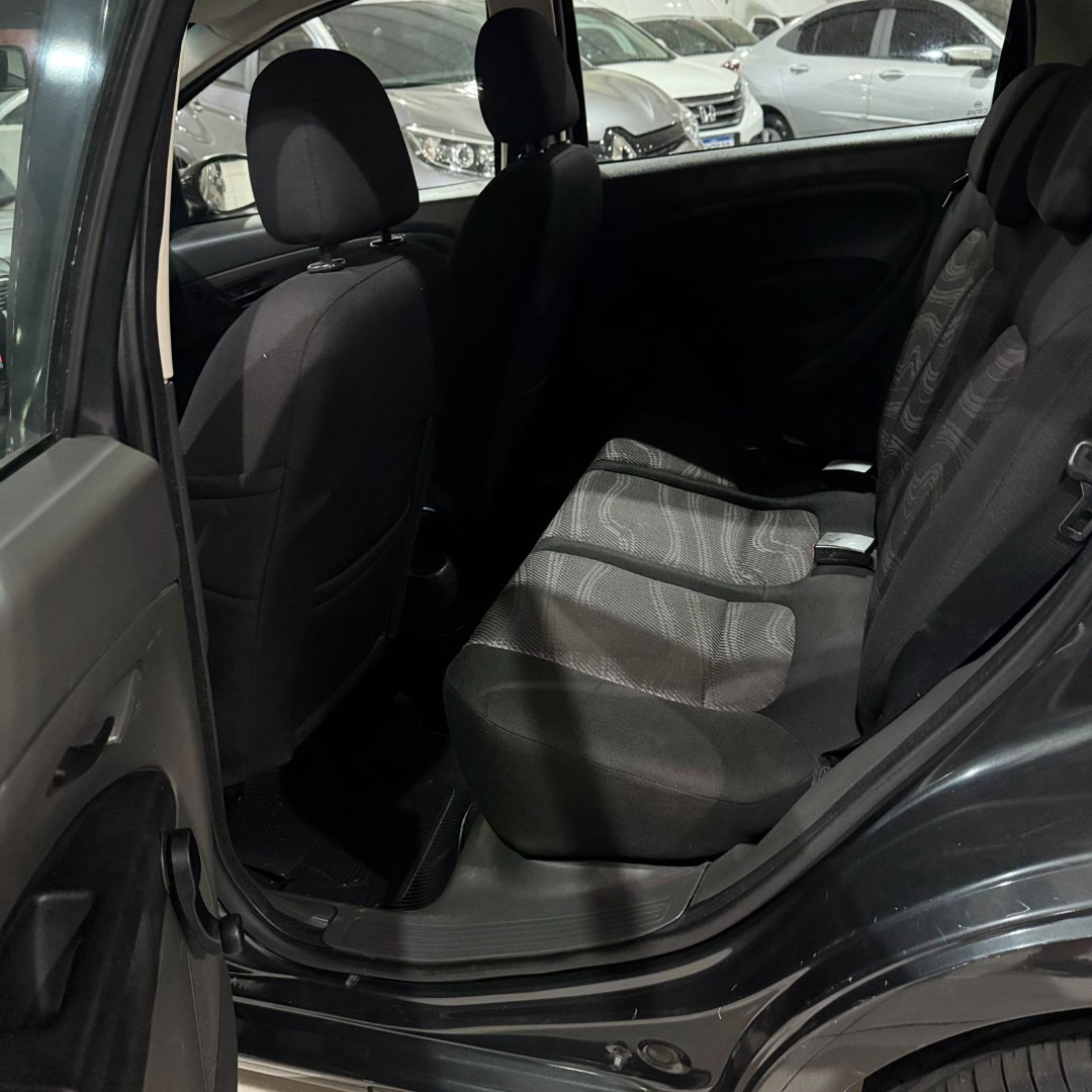 Punto 1.4 4P ATTRACTIVE FLEX