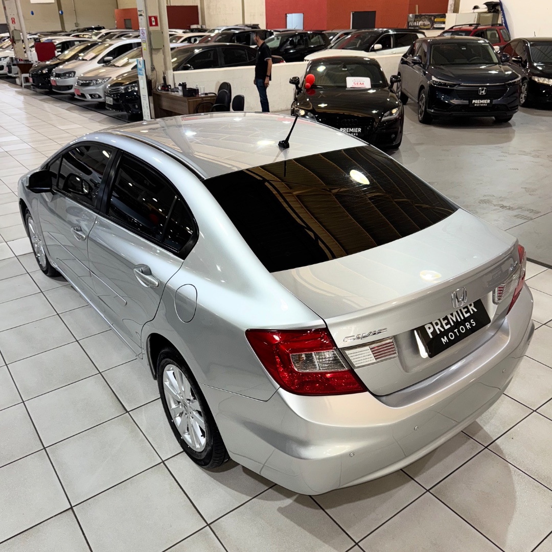 Civic 1.8 16V 4P FLEX LXS AUTOMÁTICO