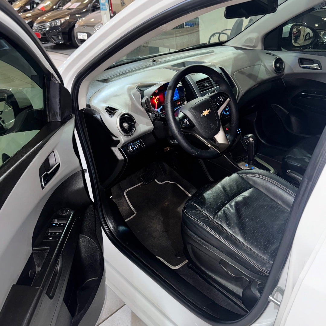 Sonic Hatch 1.6 16V 4P LTZ FLEX AUTOMÁTICO