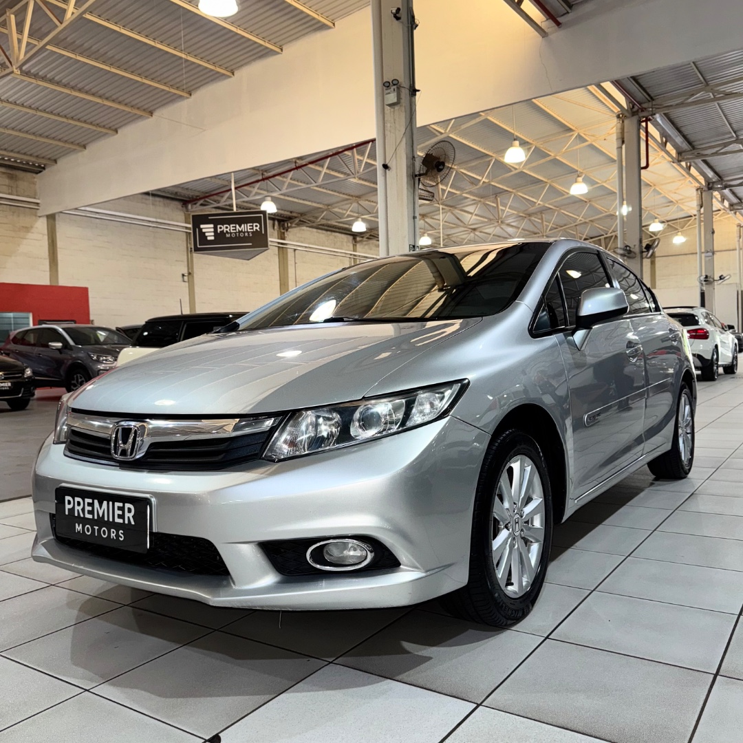 Civic 1.8 16V 4P FLEX LXS AUTOMÁTICO
