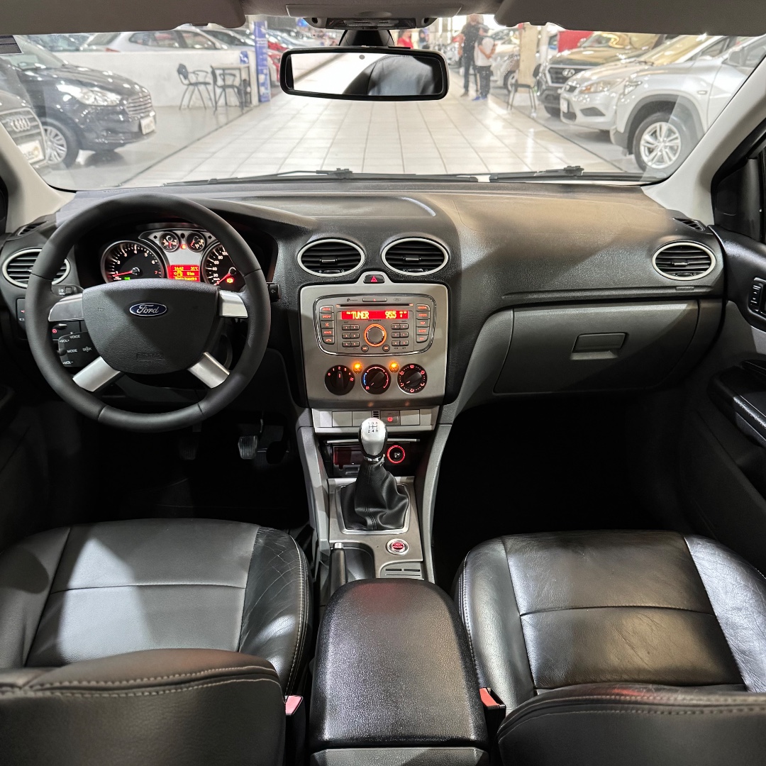 Focus Hatch 2.0 16V 4P GLX